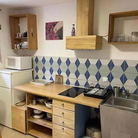 Bluestar For 4 People With A Kitchen And Free Parking Любляна