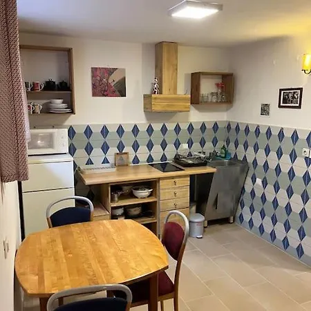 Bluestar For 4 People With A Kitchen And Free Parking Апартаменты Любляна